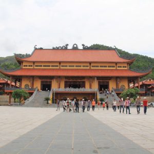 Chùa Ba Vàng