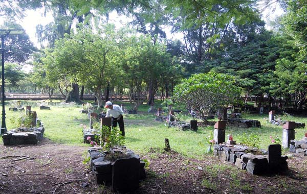 Nghĩa trang Hàng Keo
