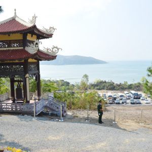 Vũng Chùa - Đảo Yến, mộ Đại tướng Võ Nguyên Giáp