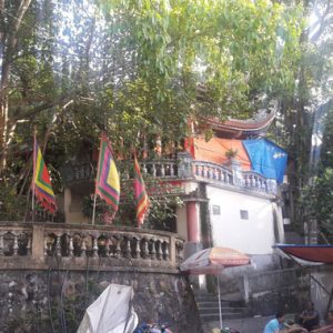 Đền Suối Rồng