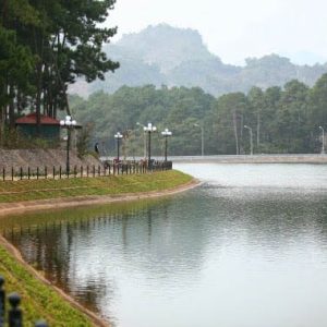 Khu du lịch Đồi Thông, Bản Áng