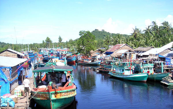 Làng chài cổ Hàm Ninh