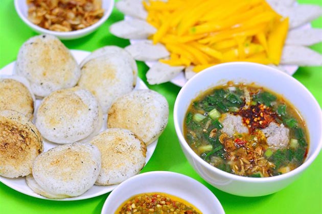 bánh căn Đà Lạt