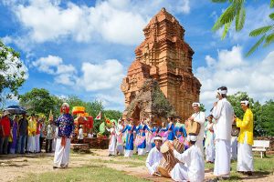 Khám phá văn hóa Phan Thiết đặc trưng: lễ hội, kiến trúc, con người