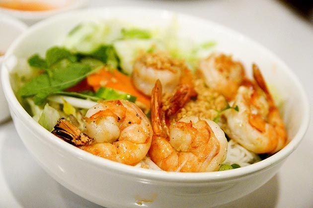 Tour du lịch Cát Bà - bún tôm