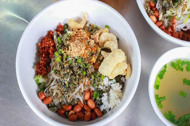Tour du lịch Huế - Cơm hến