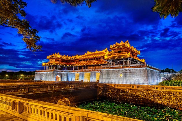 Tour du lịch Huế - Đại nội
