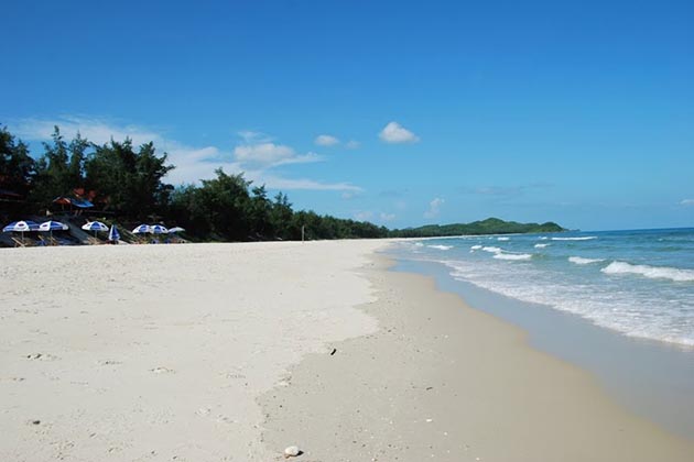 Tour du lịch Quan Lạn - bãi Sơn Hào