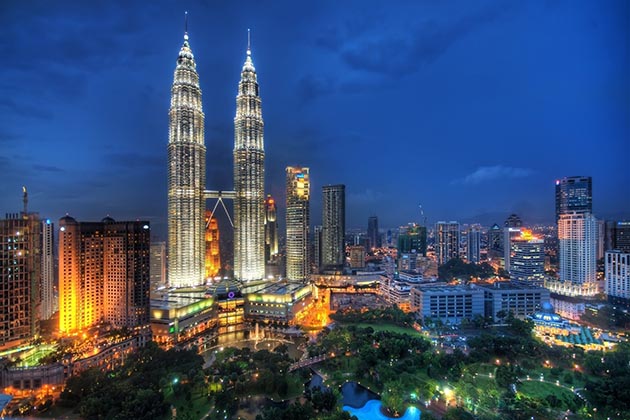 Tour du lịch Singapore - Malaysia, tháp đôi Petronas