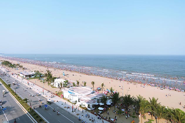 Tour du lịch Sầm Sơn & Thanh Hóa - bãi biển