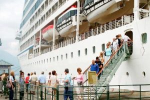 25 chuyến tàu Star Cruises sẽ cập cảng Chân Mây