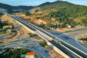 Xúc tiến xây dựng đường nối cao tốc Nội Bài - Lào Cai đến Sapa