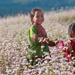 Tour du lịch Hà Giang hẻm Tu Sản 3 đêm 2 ngày - Con người Hà Giang