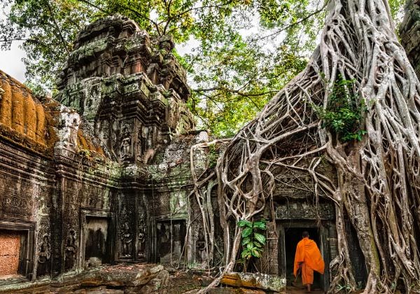 Thăm quan đền Angkor Wat