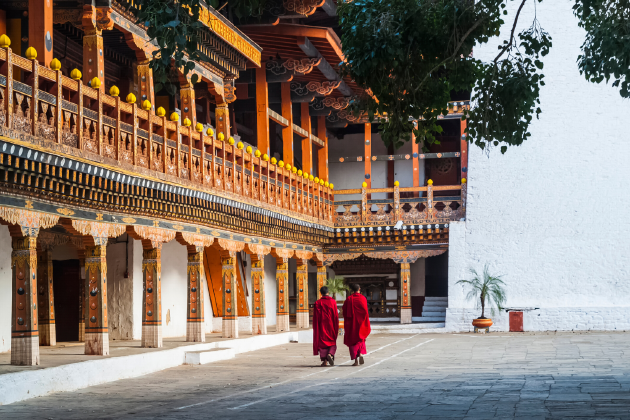 Thăm quan đền Punakha Dzong