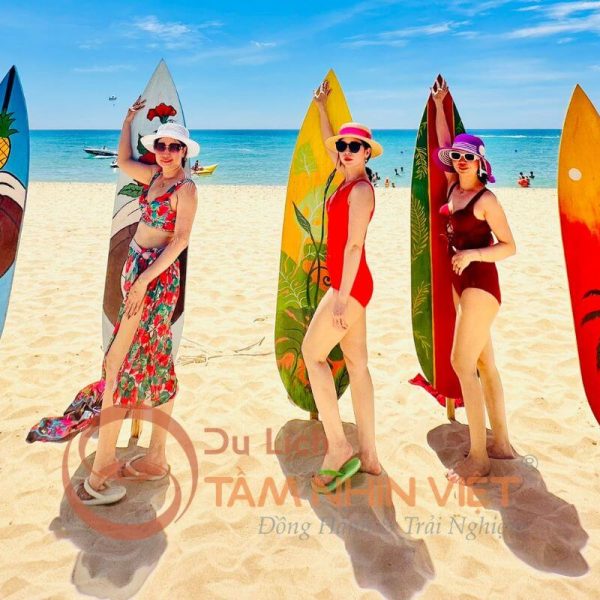 Cảnh biển Kỳ Co trong tour du lịch Quy Nhơn Phú Yên cao cấp