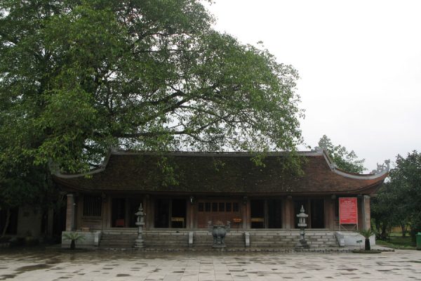 Đền-Mẫu-Âu-Cơ