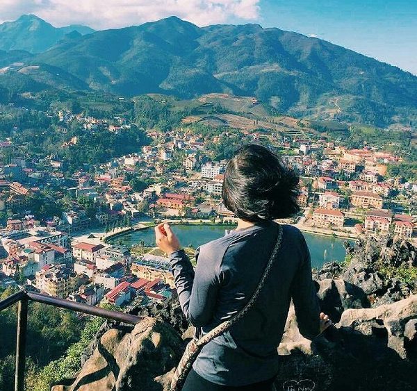 Khu du lịch núi Hàm Rồng - Sapa