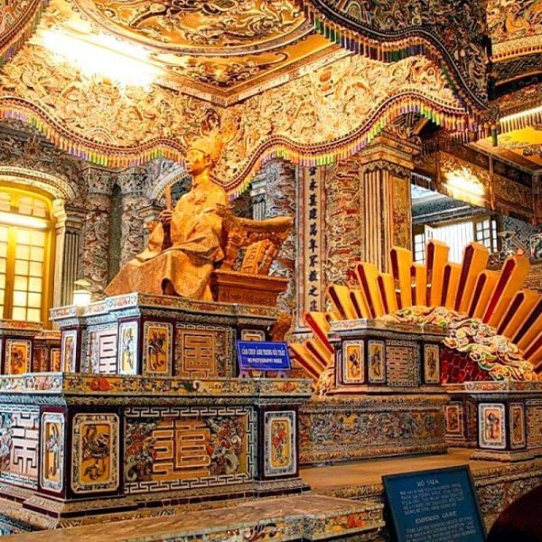 Lăng Khải Định, Huế