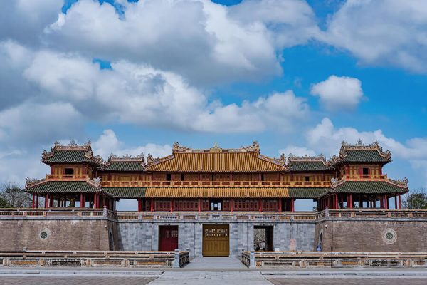 Tour Du Lịch Miền Bắc Và Miền Trung – 8 Ngày