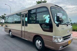 xe 25 chỗ Hyundai County Limousine