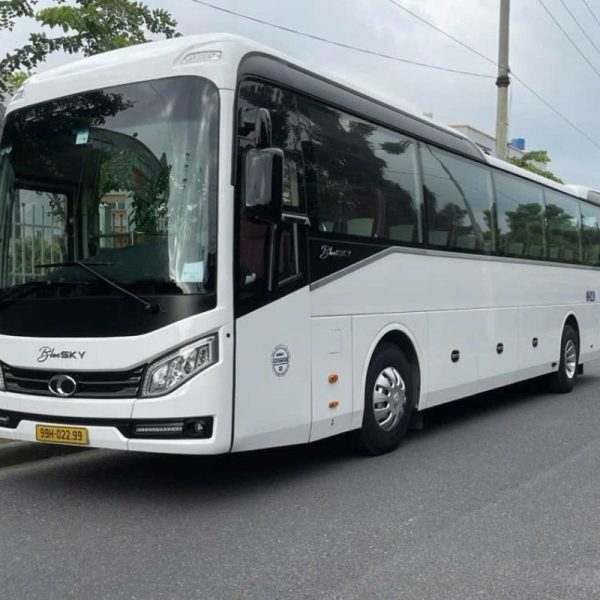 Đặt xe du lịch 45 chỗ cho đoàn lớn