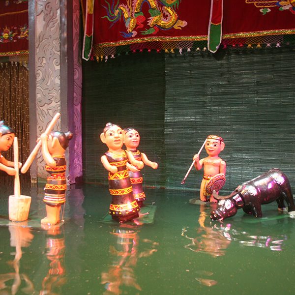Tham quan làng múa rối nước Nam Chấn