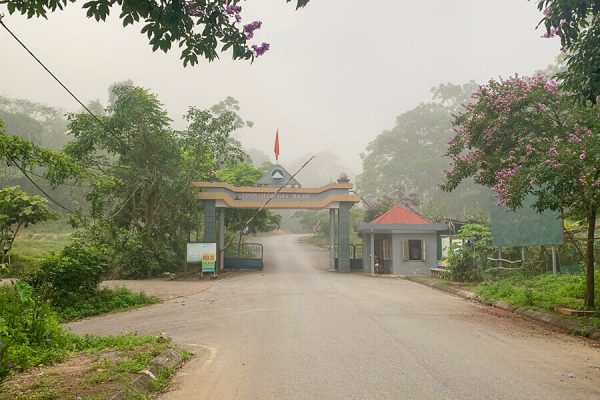 Tour du lịch Hồ Ba Bể trên thuyền