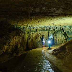 Tour du lịch Cao Bằng - Động Ngườm Giao