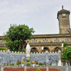 Nhà thờ Chánh Tòa - Tour du lịch Nha Trang 3 ngày