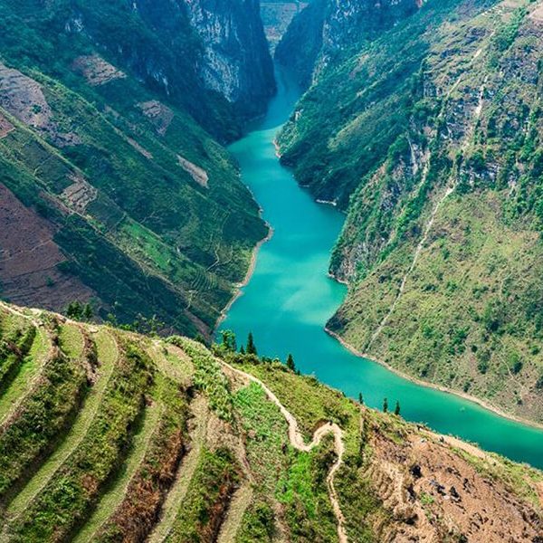 Du lịch Hà Giang ngắm nhìn sông Nho Quế