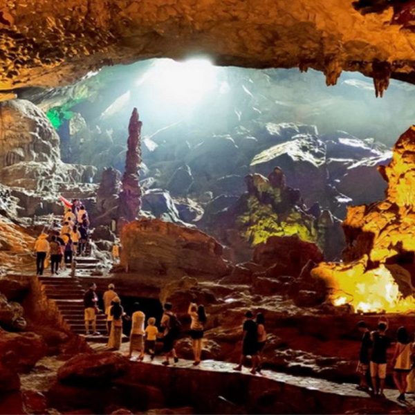 Hang Sửng Sốt