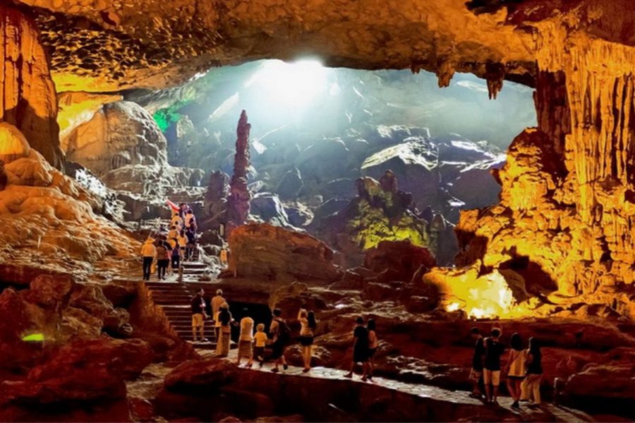 Hang Sửng Sốt