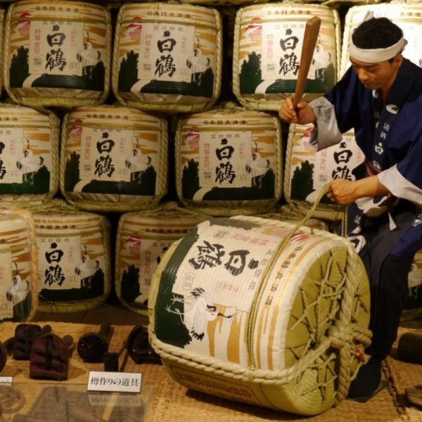 du lịch Nhật Bản - Bảo tàng rượu Sake Hakutsuru