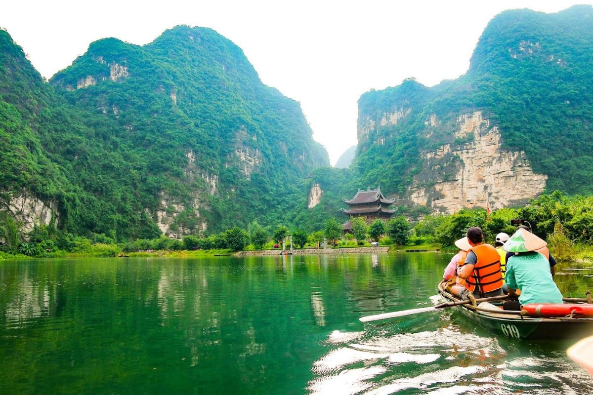 du lich ha noi - ninh binh - ha long - yen tu