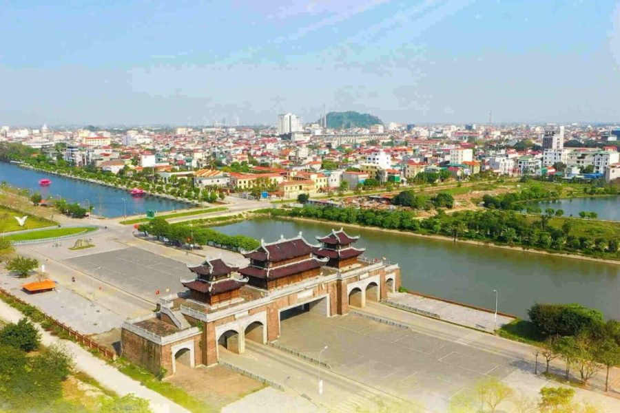 tham quan cố đô Hoa Lư
