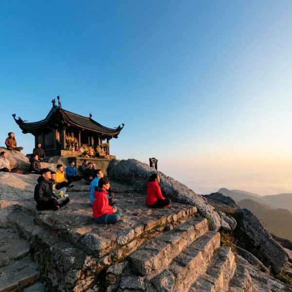 Ghé thăm đất phật Yên Tử