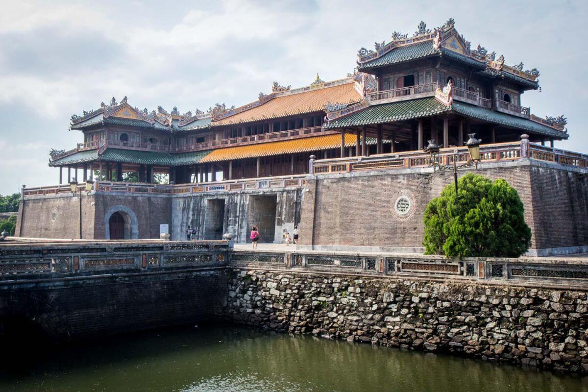 Tour du lịch Huế Quảng Trị 4 ngày 3 đêm