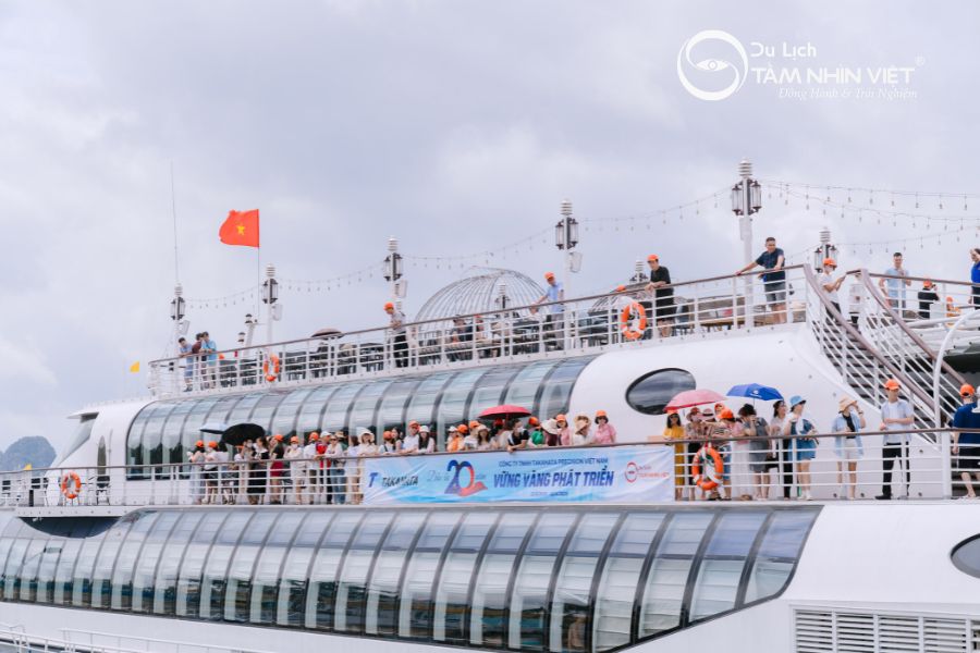 Ảnh khách đoàn 9