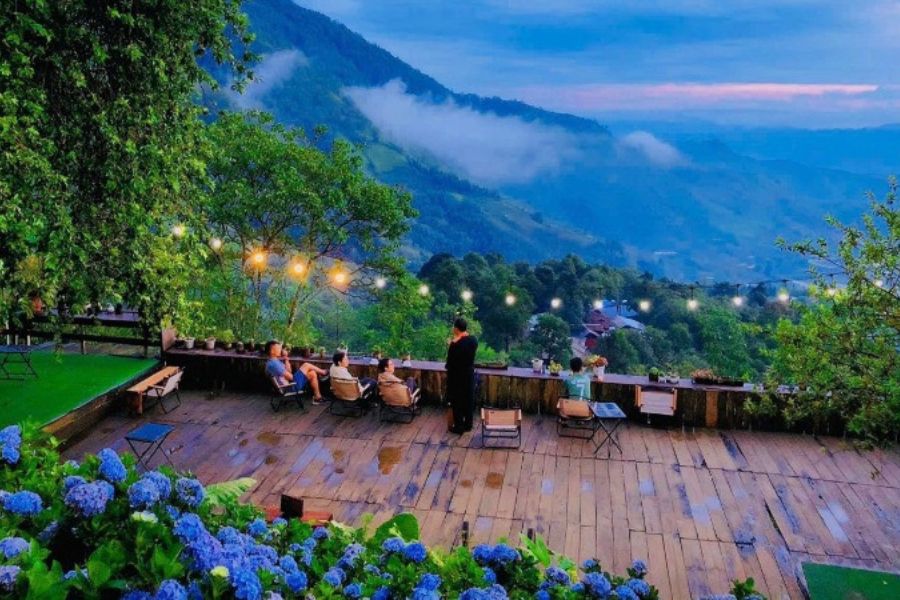 Bản Sin Suối Hồ