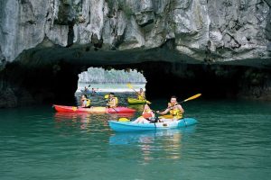 chèo thuyền Kayak hang Luồn