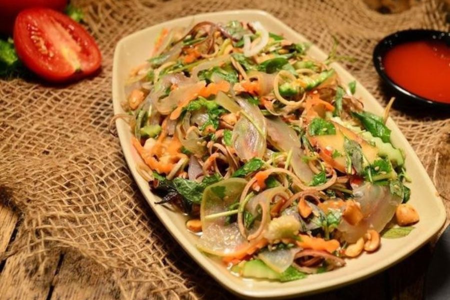 Nộm da trâu – Đặc sản Sơn La lạ miệng từ da dai giòn tan