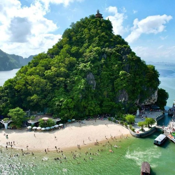 Đảo Titop - Hạ Long