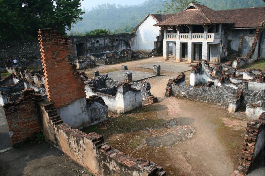 Nhà Tù Sơn La
