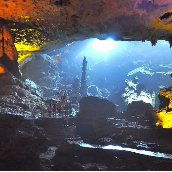 Động Thiên Cung Quảng Ninh