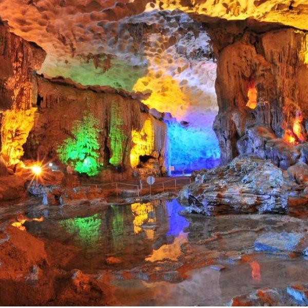 Hang Sửng Sốt - Hạ Long