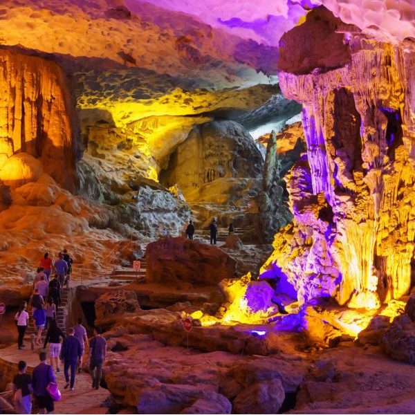 Hang Sửng Sốt - Hạ Long