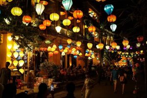 Phố cổ Hội An rực rỡ đèn lồng