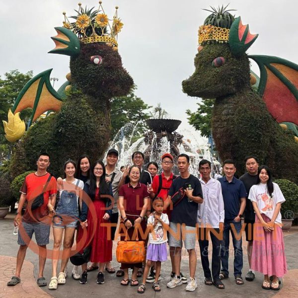 Du ngoạn Vịnh Hạ Long kỳ quan thiên nhiên thế giới