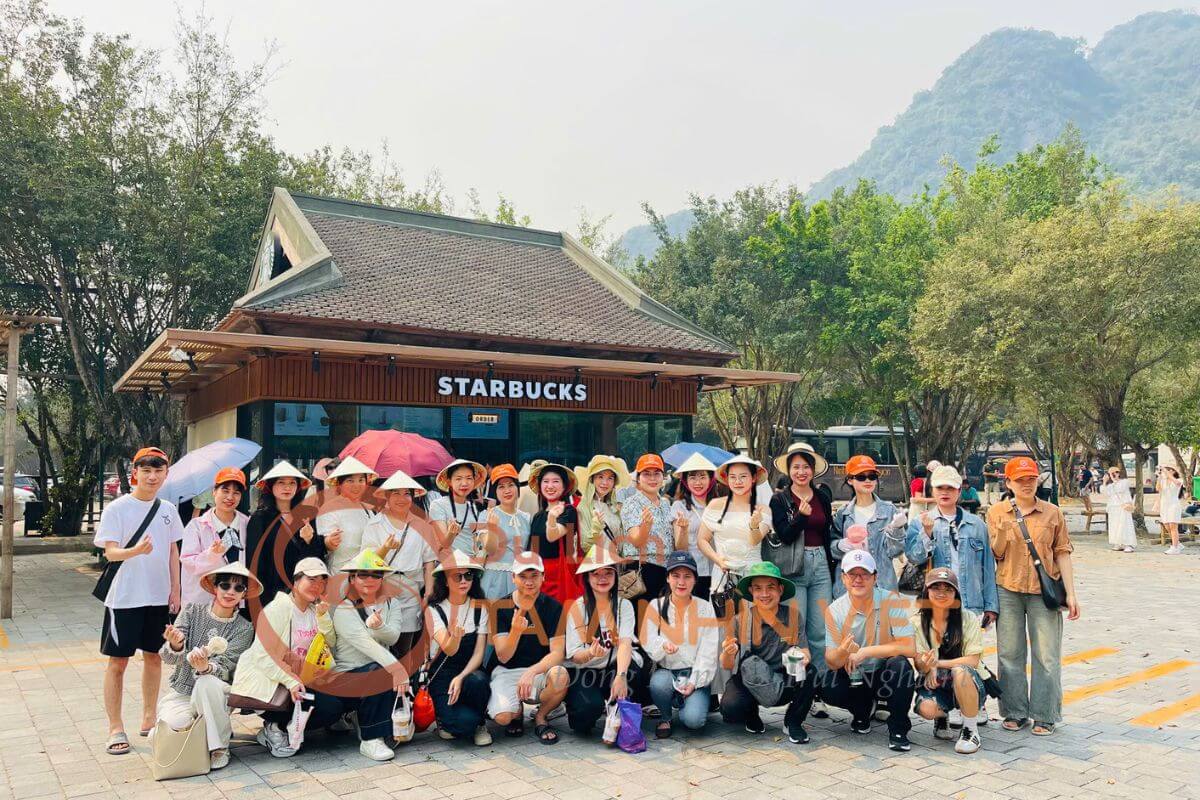 Hành trình du lịch Ninh Bình 2 ngày trải nghiệm núi đá vôi hùng vĩ Hành trình du lịch Ninh Bình 2 ngày trải nghiệm núi đá vôi hùng vĩ